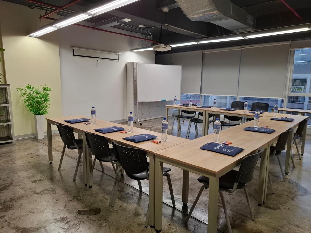 Sala de capacitación en INWAY